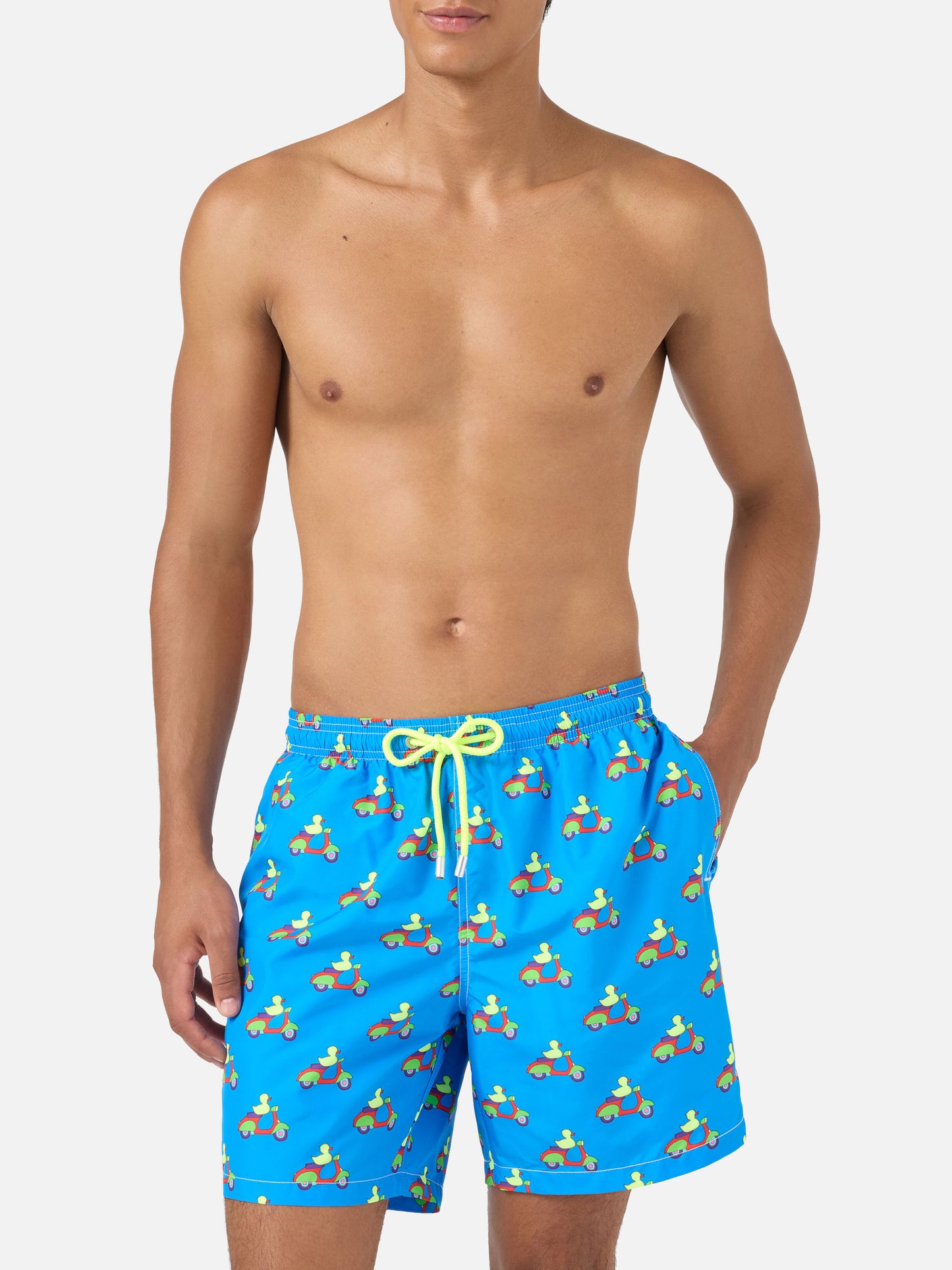 Blaue Badeshorts mit Enten-auf-Scootern-Print | Special Edition 