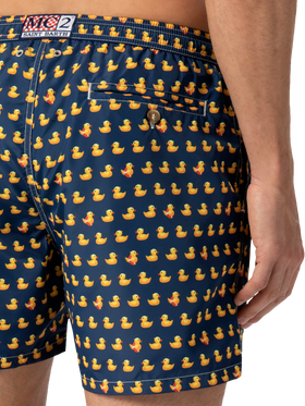 Man light fabric swim shorts with ducky print