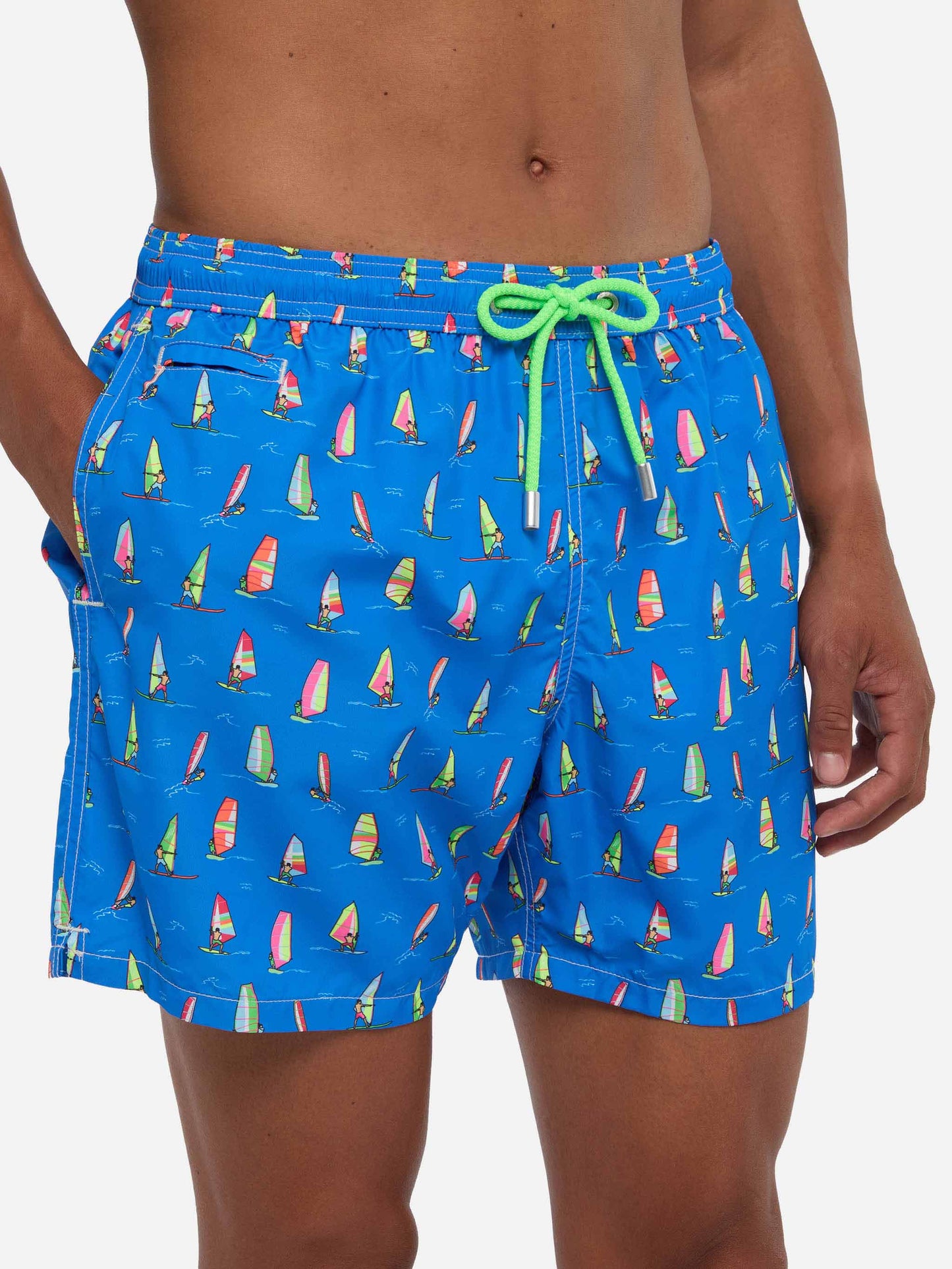 Herren-Badeshorts aus leichtem Stoff mit Windsurf-Print