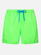 Herren-Badeshorts aus leichtem Stoff in Neongrün Lighting Pantone | PANTONE-SONDERAUSGABE