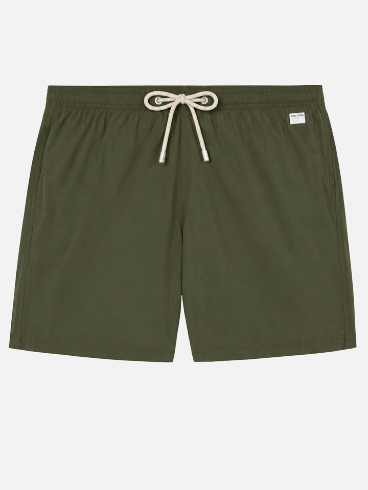Badeshorts aus leichtem Stoff in Militärgrün Lighting Pantone | PANTONE® SPECIAL EDITION