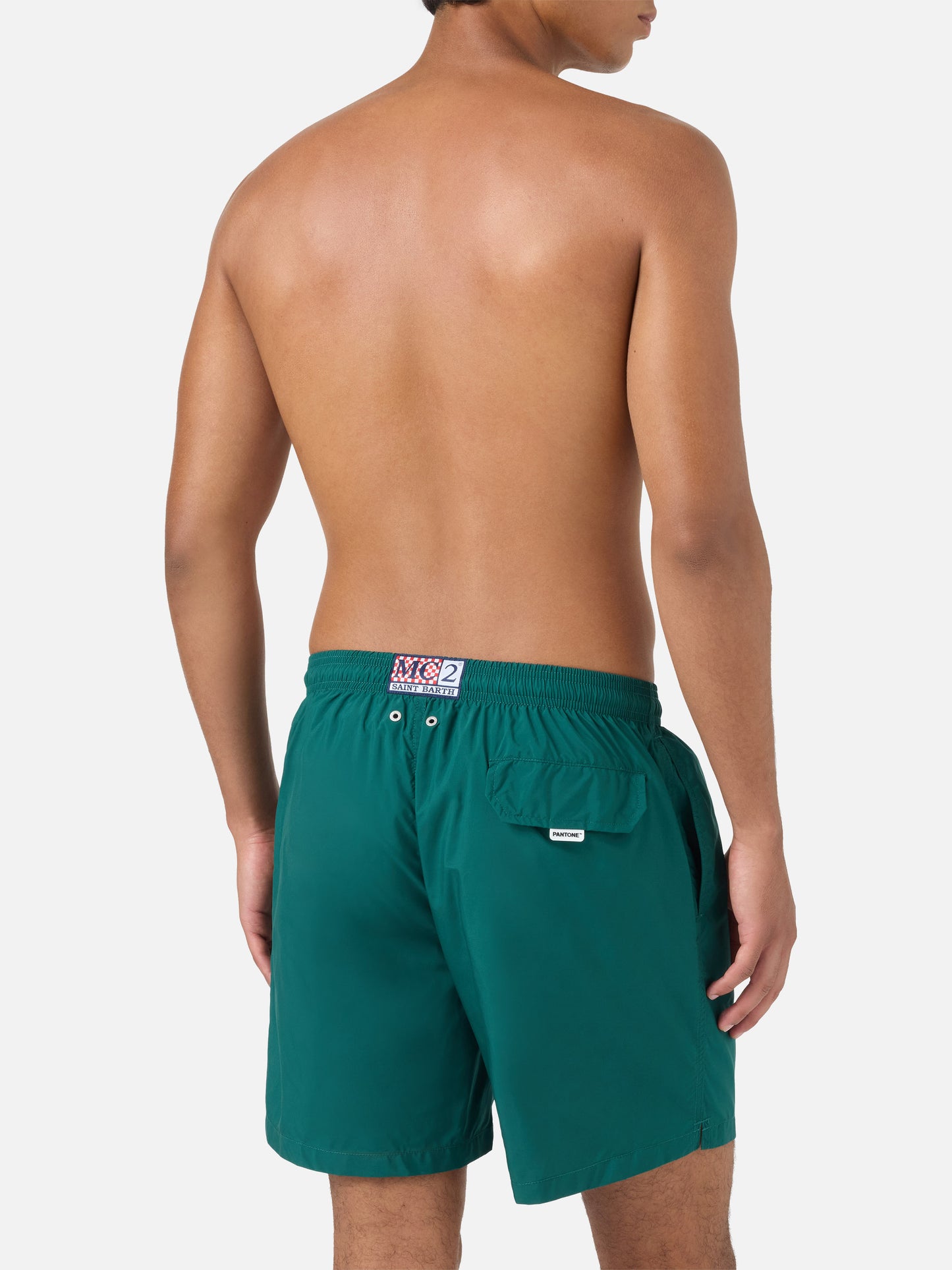 Lighting Pantone Badeshorts in British Green | PANTONE SPECIAL EDITION 