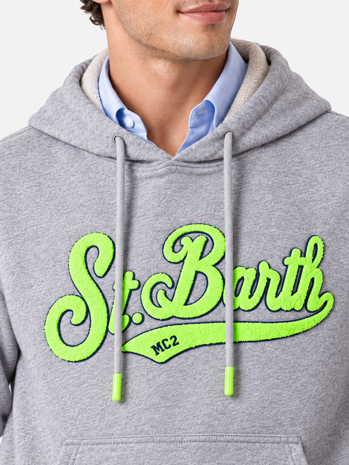 Sudadera gris Manhattan con logotipo amarillo 