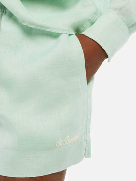 Meave shorts pull up in lino color verde salvia