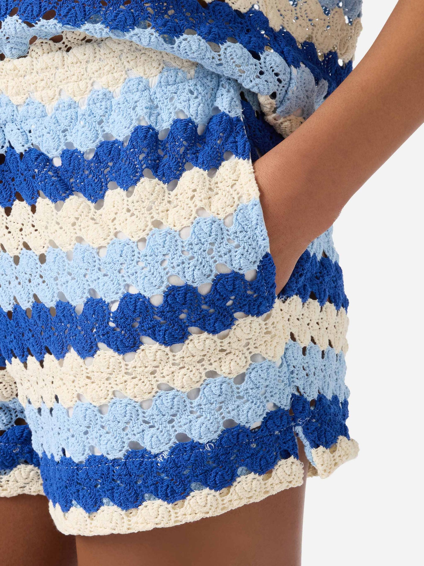 Shorts Meave in crochet a righe blu 