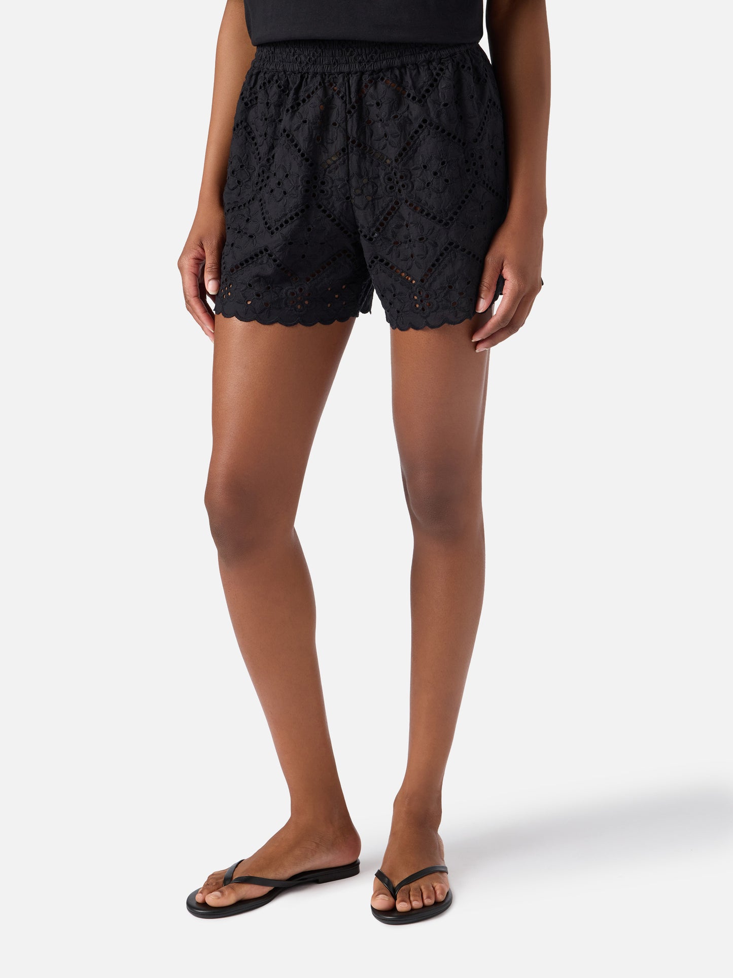 Schwarze Meave Shorts aus Broderie Anglaise 