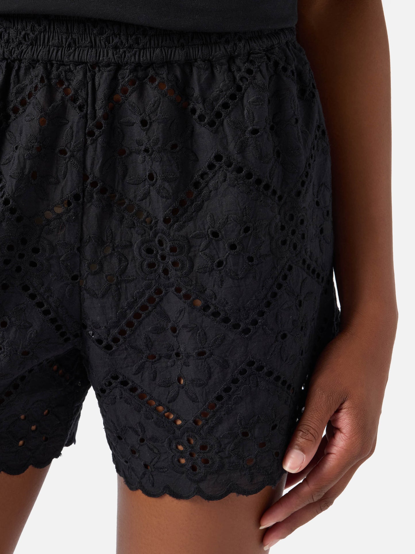 Schwarze Meave Shorts aus Broderie Anglaise 