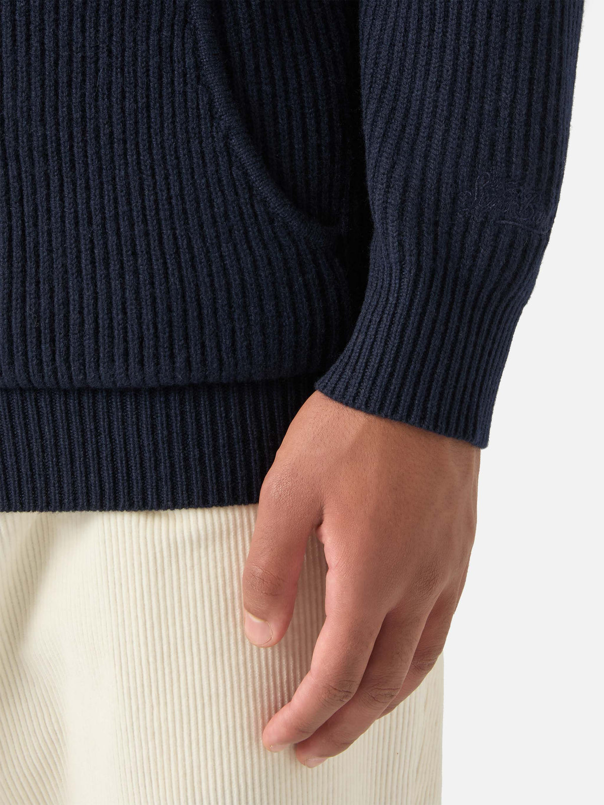 Maglia Malcolm blu notte in lana con cappuccio e zip intera