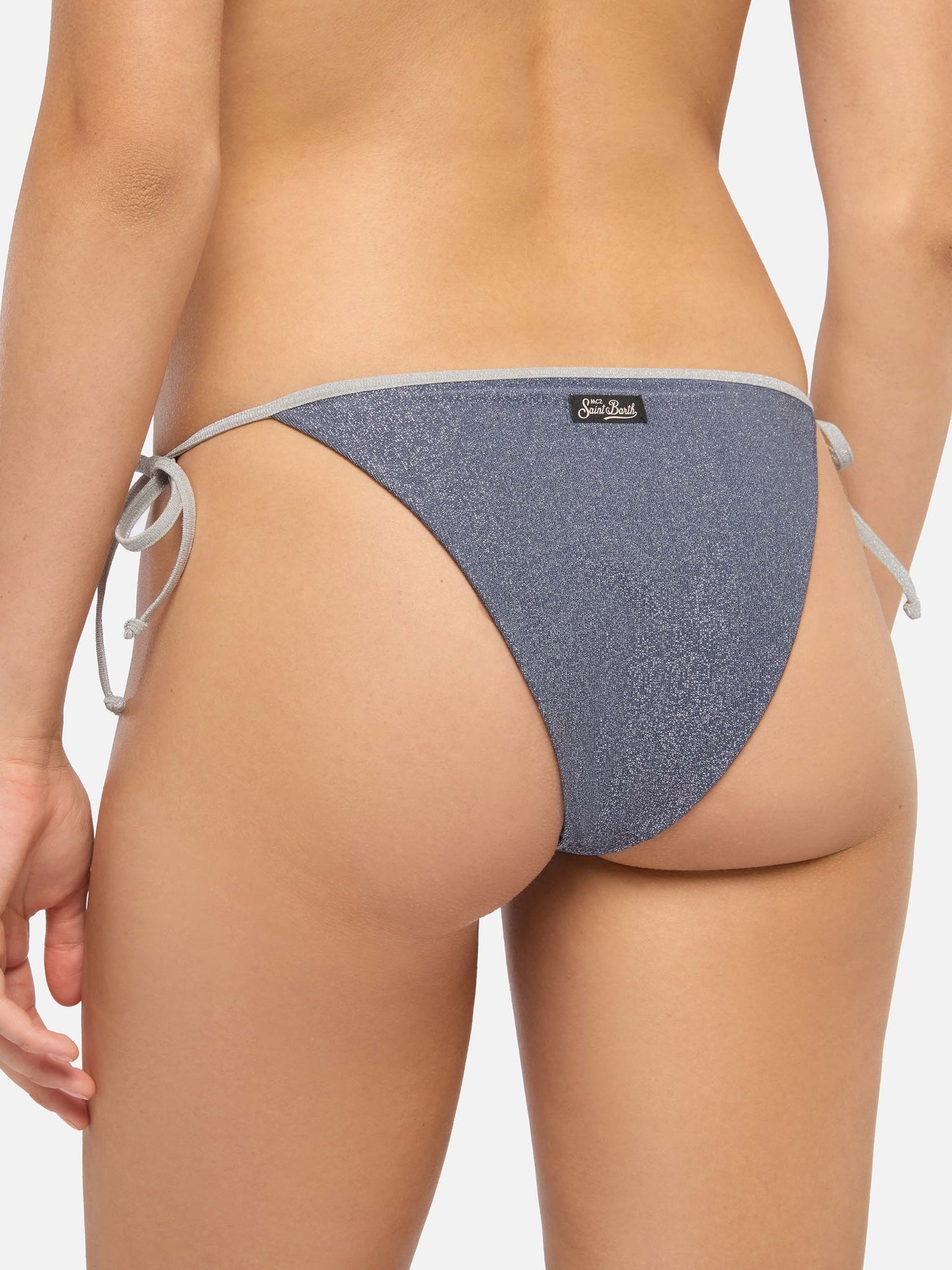 Leah Marielle klassischer Triangel-Bikini aus blauem Aviator-Lurex mit silbernen Verzierungen