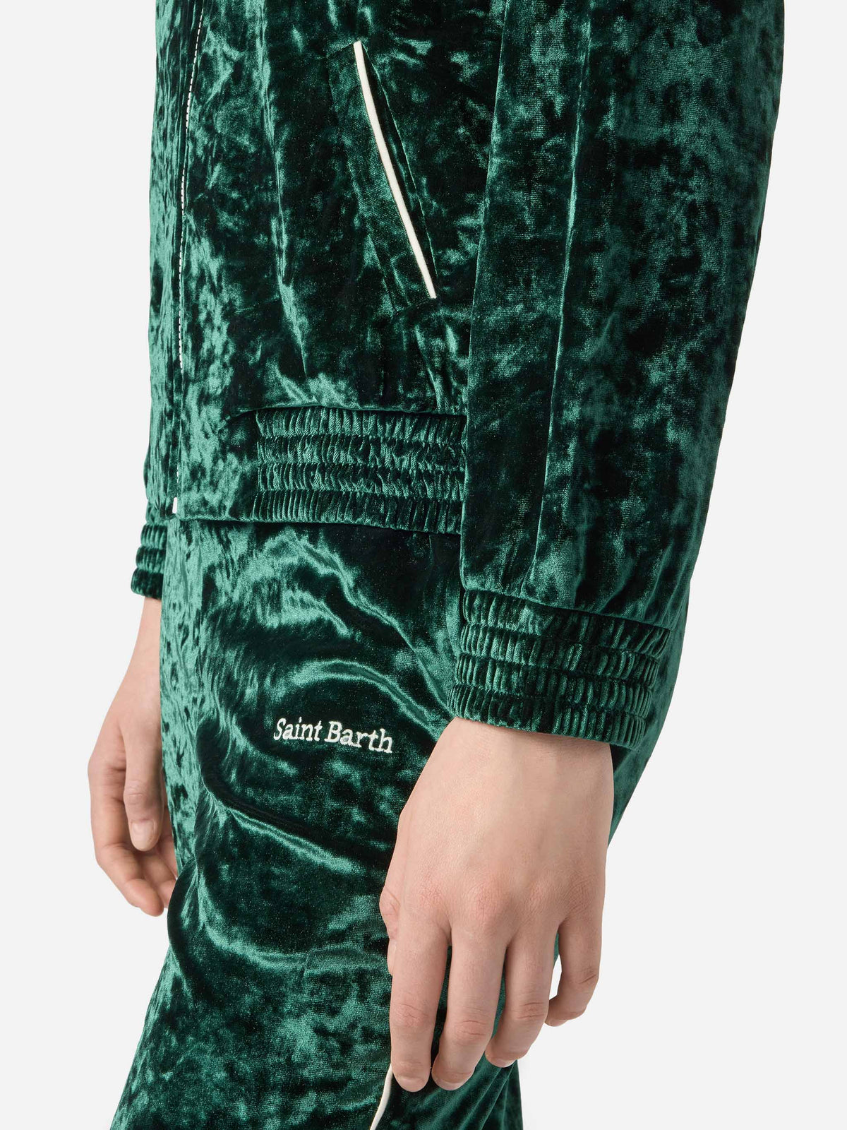 Sudadera Miriam de chenilla verde con bordado 
