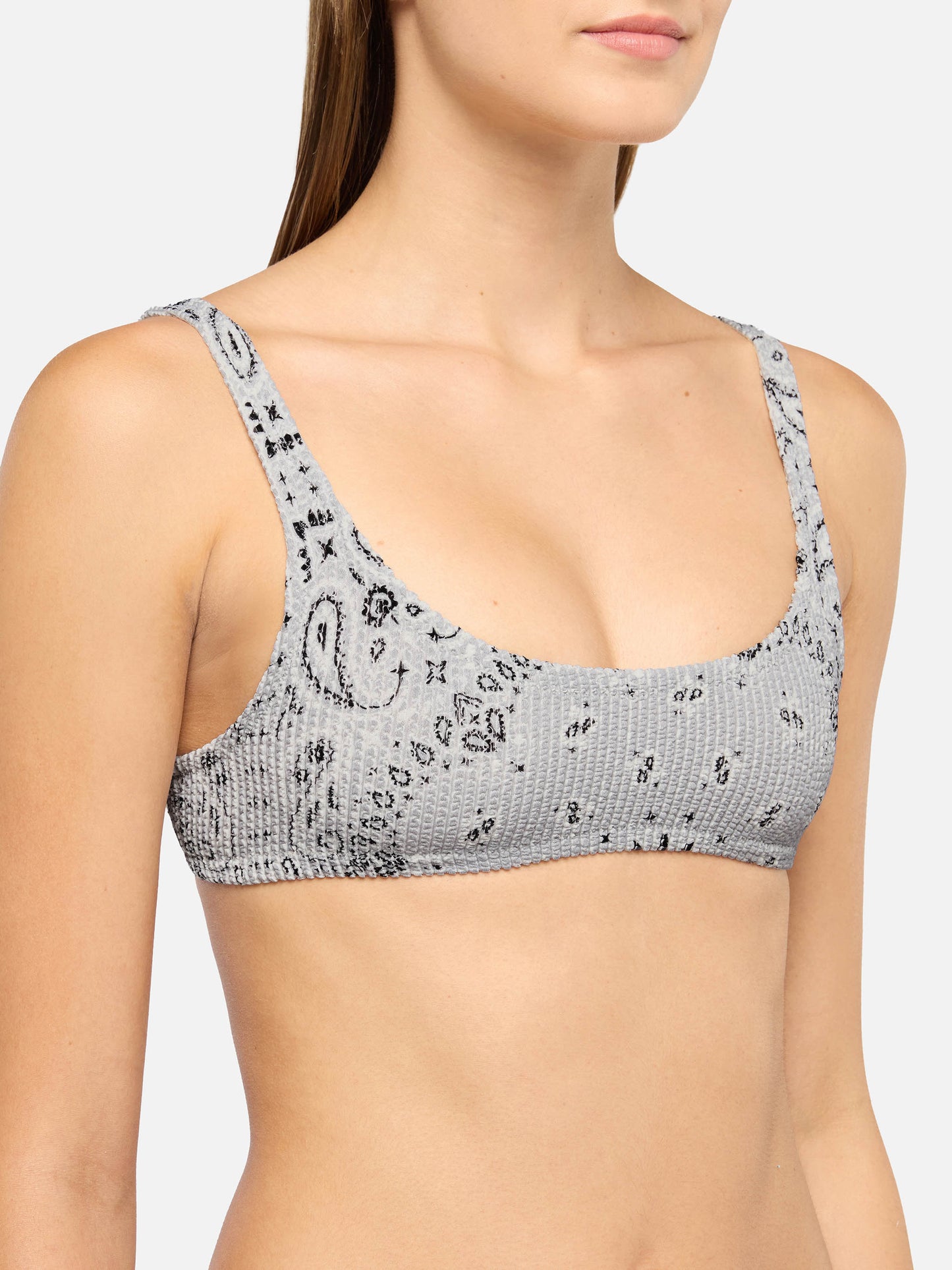 Naima – Klassisches Crinkle-Bralette-Oberteil mit Bandanna-Print