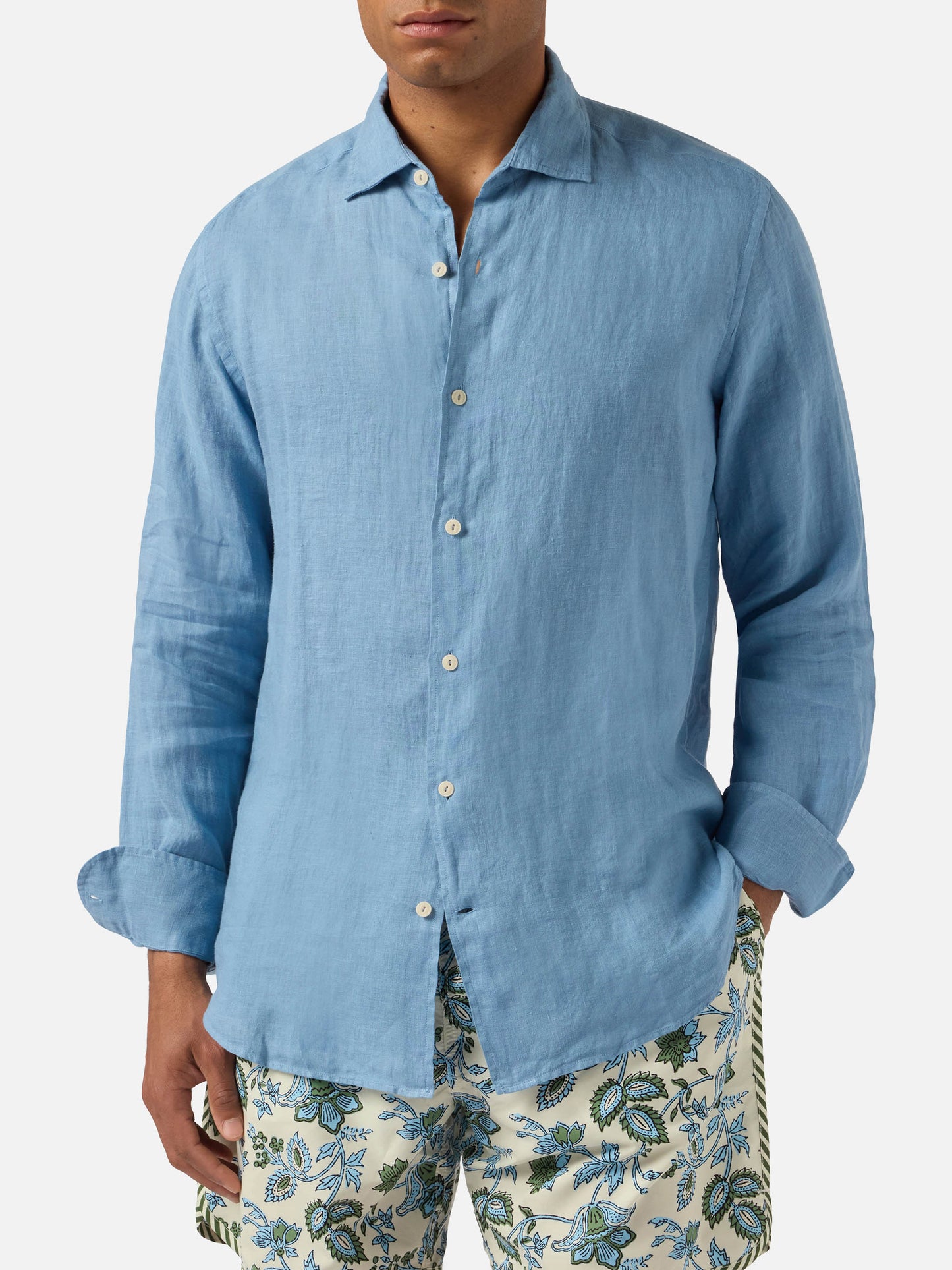 Camicia Pamplona in lino azzurro polvere tinta unita