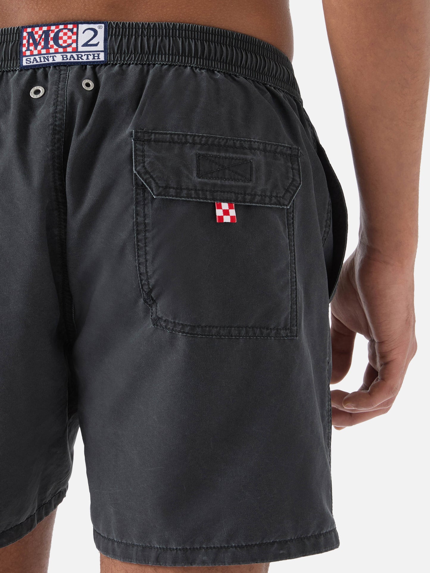 Costume mare Patmos nero con effetto used e ricamo logo