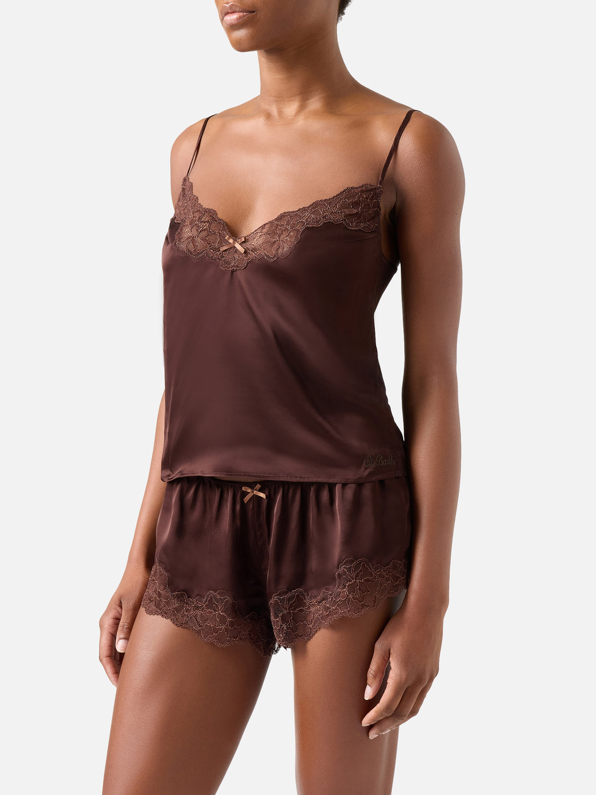 Set Pilar top e shorts marrone scuro con pizzo