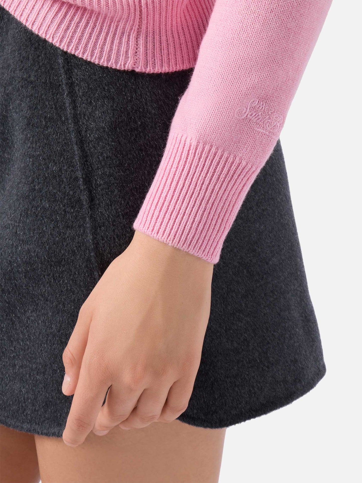 New Queen cashmere-blend sweater in pink with Strassata rhinestone appliqué