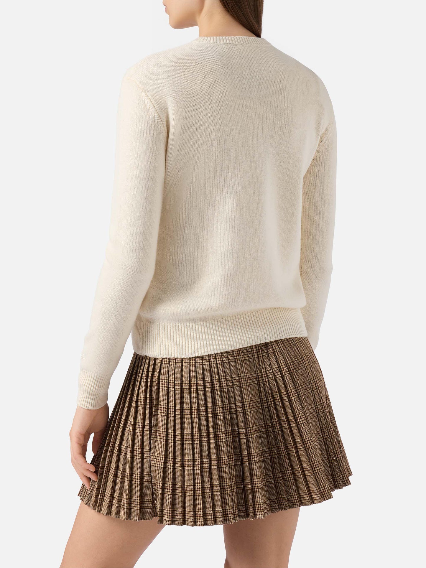 New Queen cashmere-blend sweater in white with Ma cherie embroidery