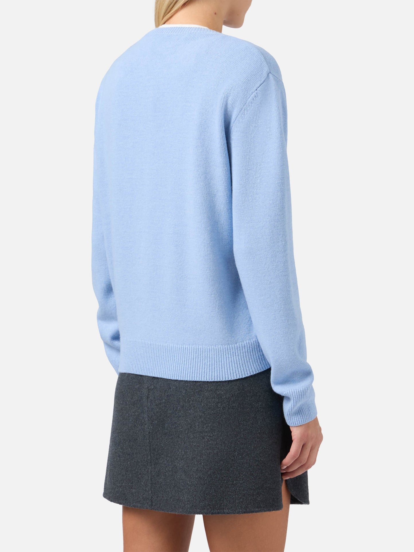 Neuer Queen-Pullover aus Kaschmirmischung in Hellblau mit Après Chic-Jacquard