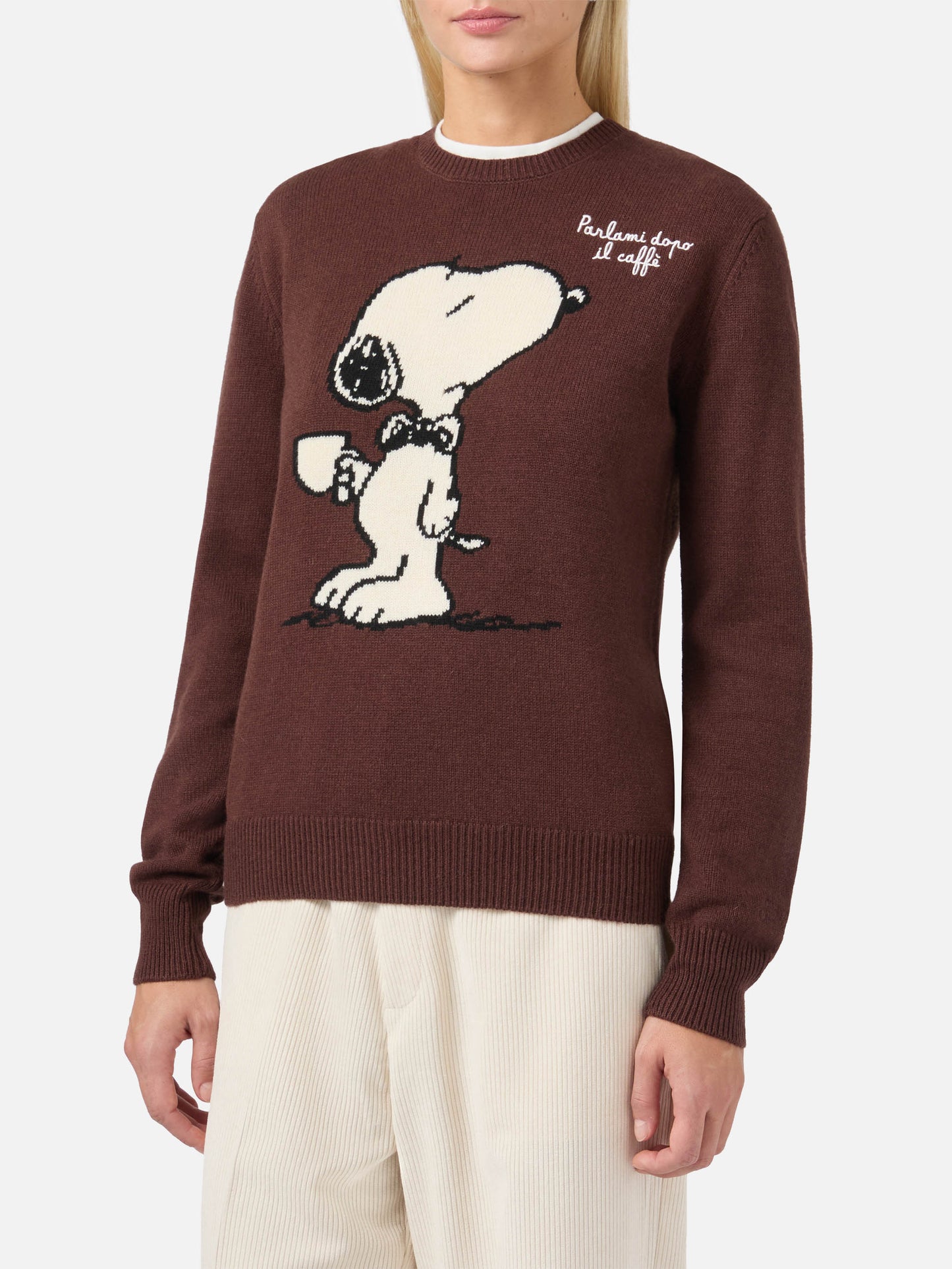 Maglione New Queen in misto cashmere marrone con jacquard Snoopy e ricamo | PEANUTS SPECIAL EDITION