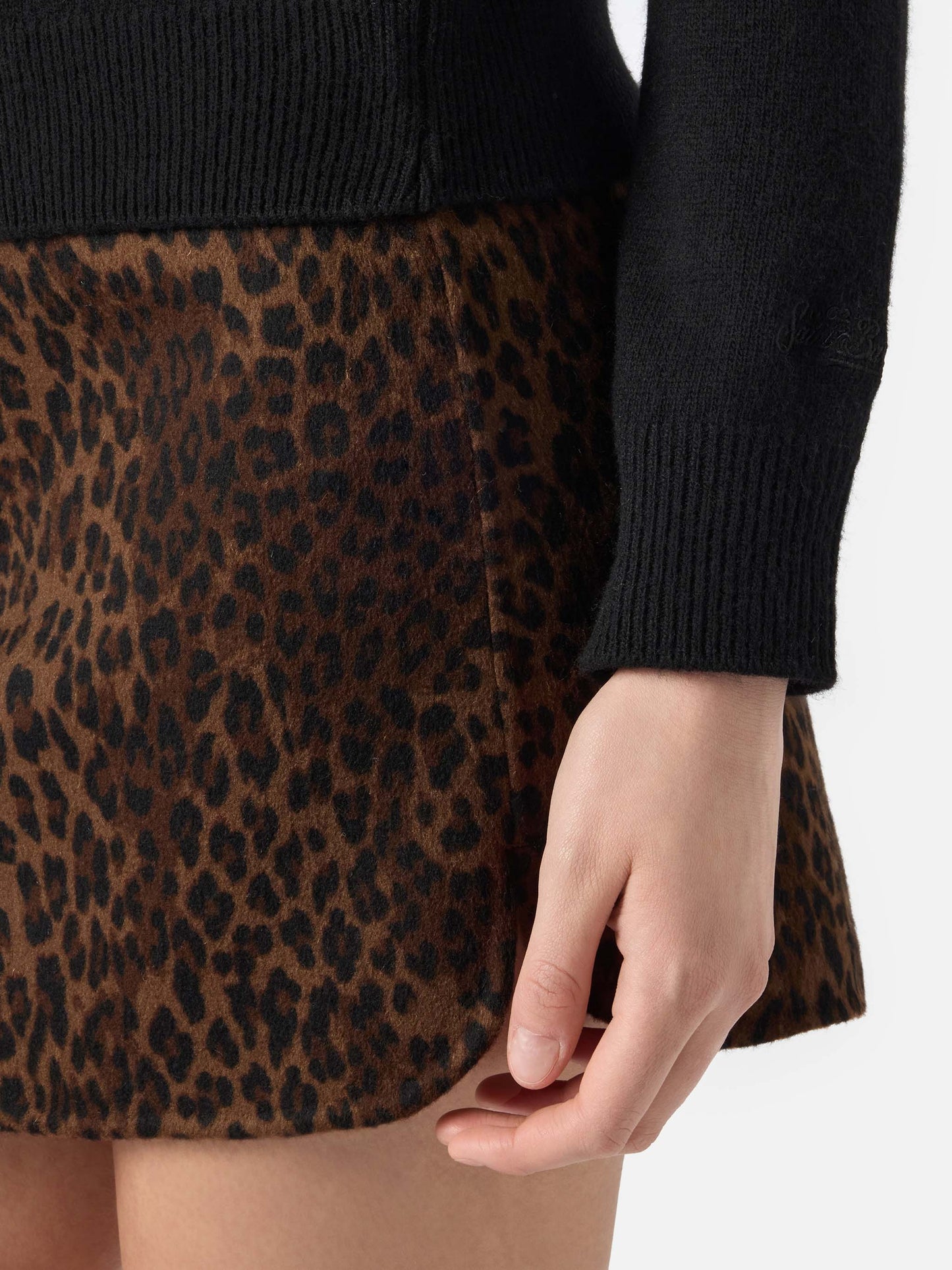 Woman black sweater New Queen with embroidery Vip club Cortina | VIP CLUB CORTINA SPECIAL EDITION