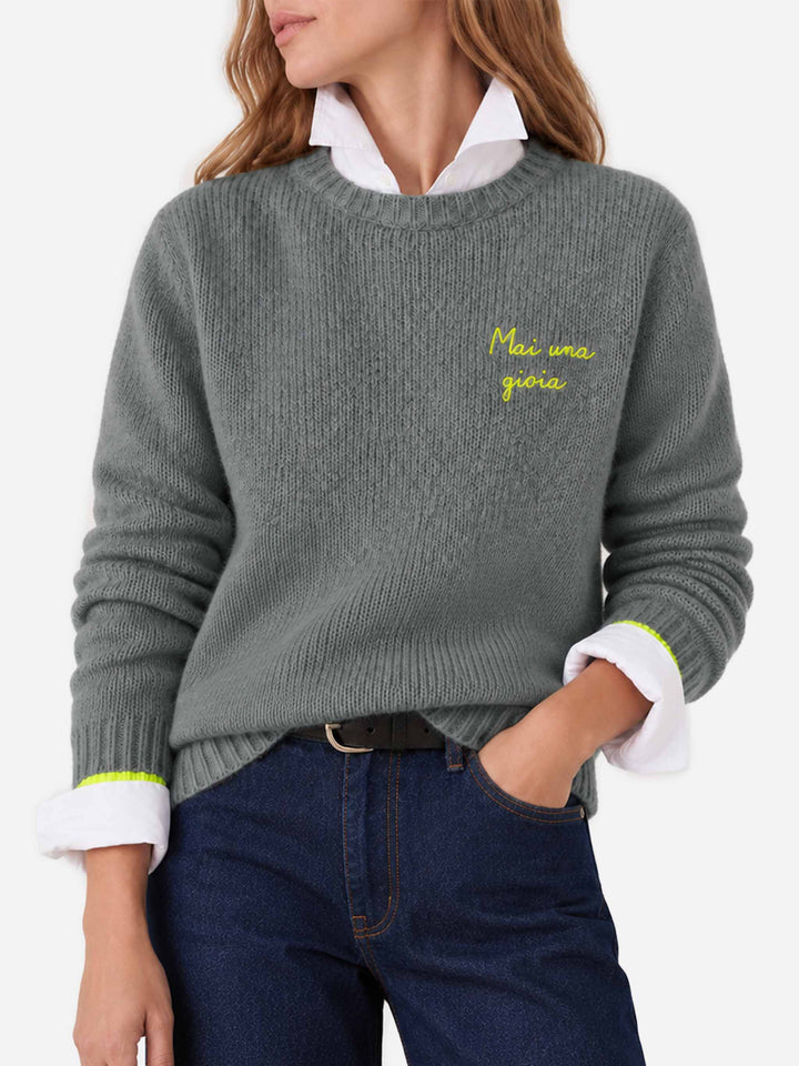 New Queen grey brushed sweater with embroidery