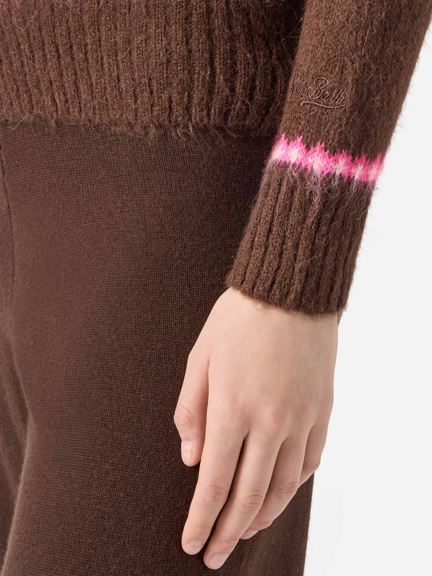 Brown sweater Queen Nordic Soft with fair isle jacquard and Sun Moritz embroidery