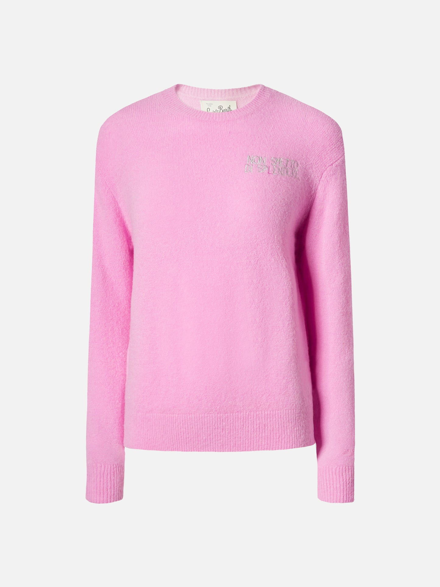 New Queen stretch sweater in merino-wool and alpaca blend in pink with Non smetto di sp(l)endere embroidery