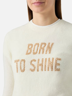 Maglia elasticizzata New Queen in misto lana merino e alpaca bianco con scritta applicata in strass Born to Shine