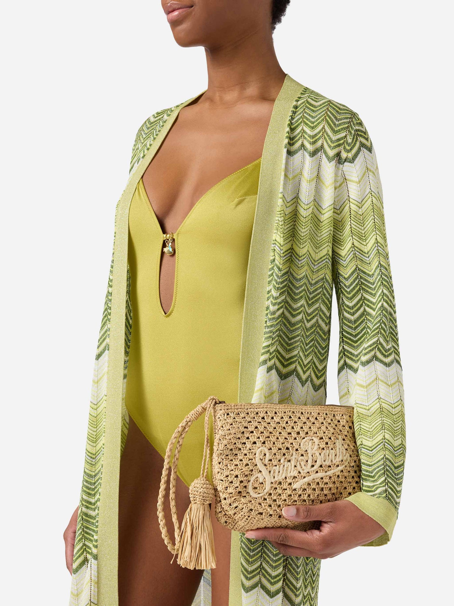 Pouch in rafia intrecciata naturale con logo ricamato