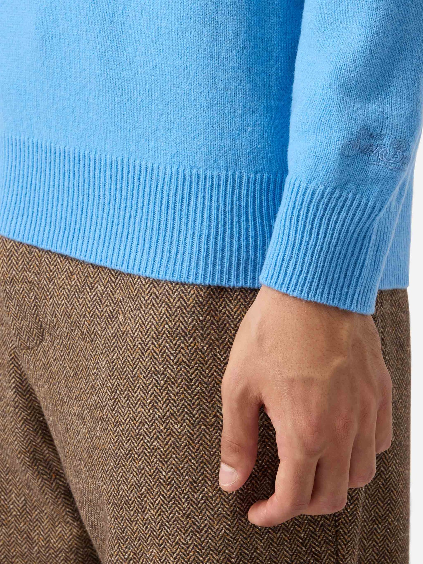 Regent Pullover aus 100 % Lammwolle in Staubblau