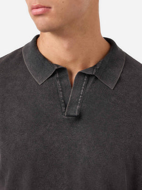 Black buttonless knitted polo shirt Sloan with vintage treatment