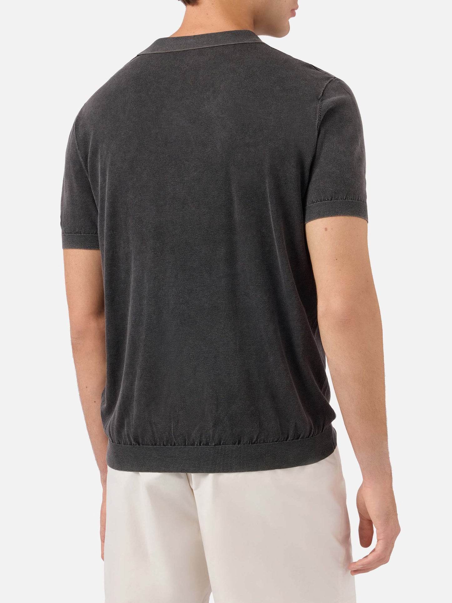 Black buttonless knitted polo shirt Sloan with vintage treatment