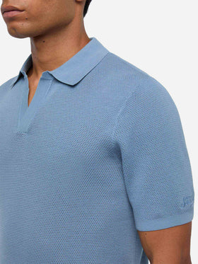 Sloan Poloshirt aus staubblauem Mesh-Strick ohne Knöpfe