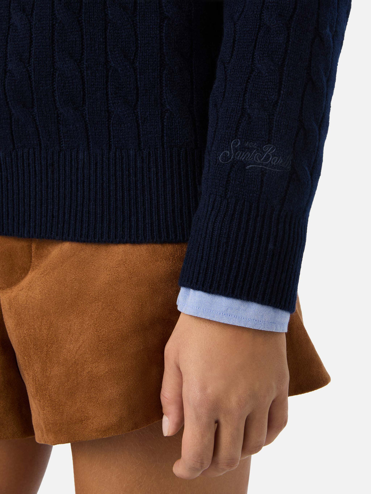Night blue Sorbonne wool crewneck knit with cable stitch