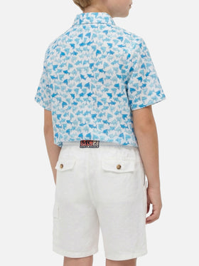Camicia da bambino con stampa di squali azzurri