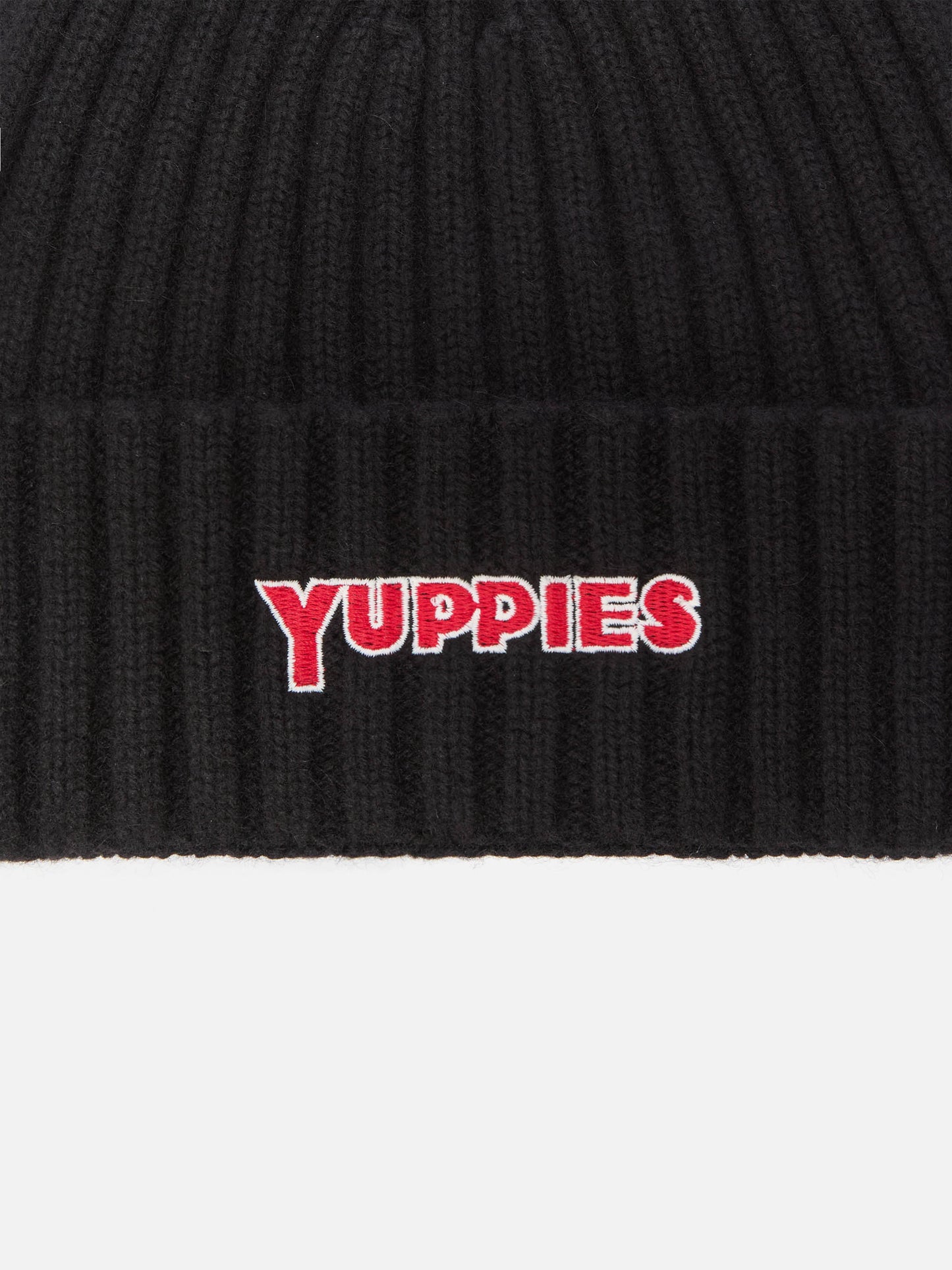 Berretto Wengen in misto cashmere nero con ricamo Yuppies 