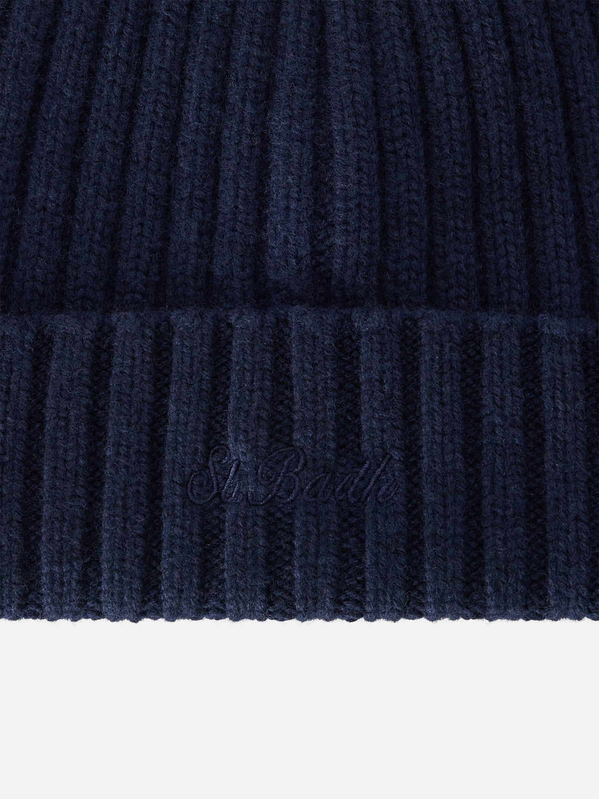 Marineblaue blue Wengen-Mütze mit St. Barth-Stickerei 