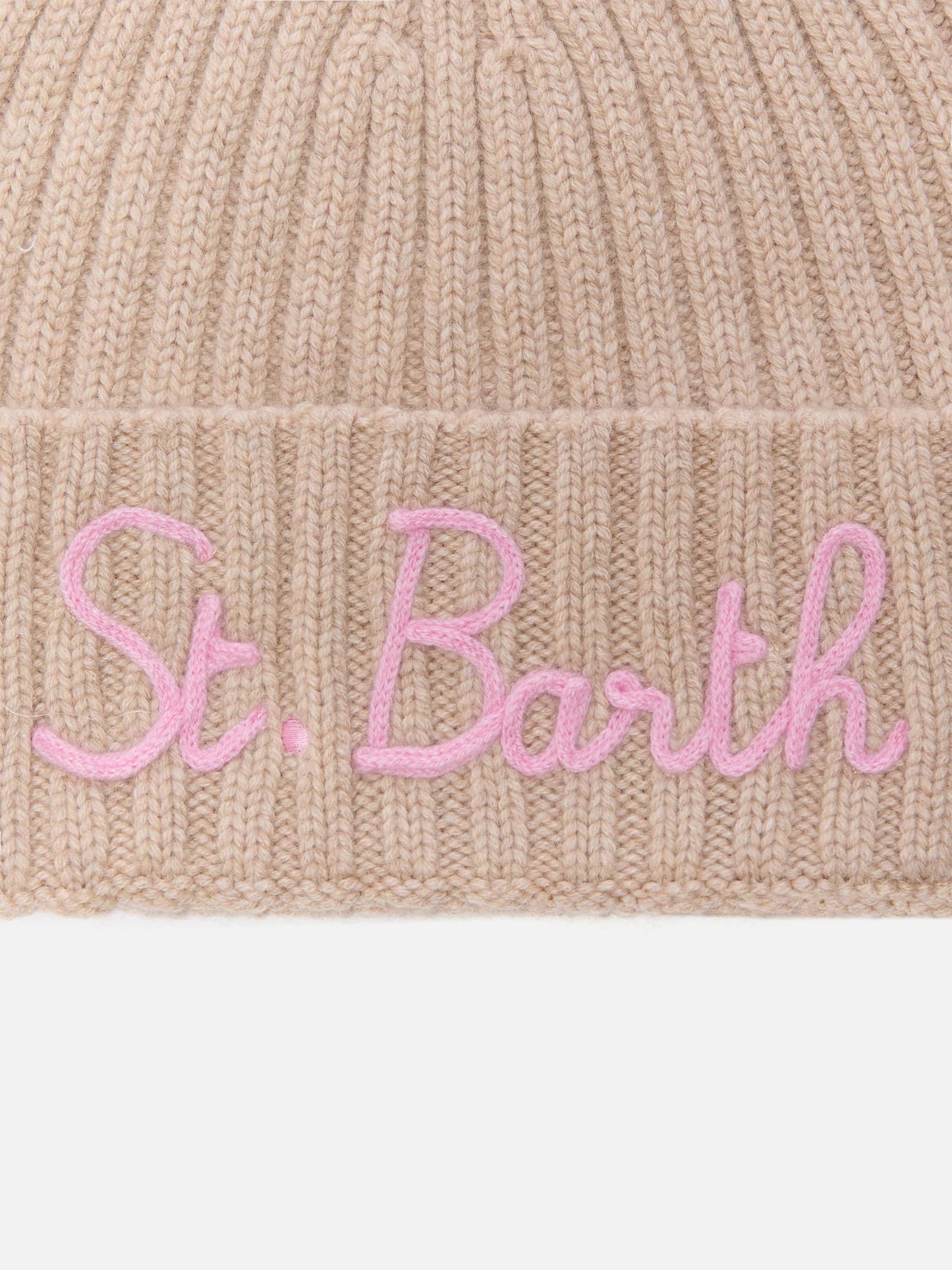 Berretto Wengen in misto cashmere beige con ricamo St. Barth