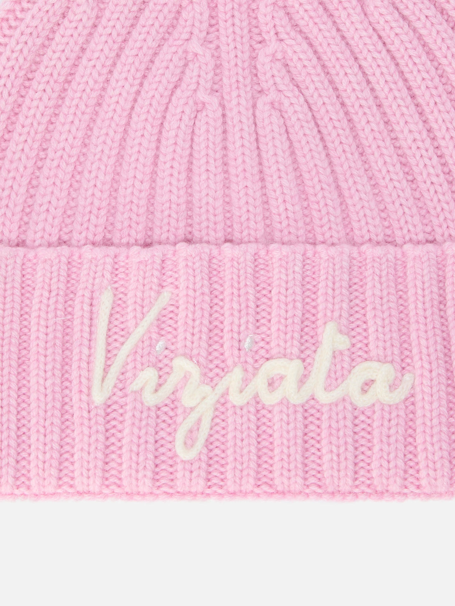 Wengen beanie in cashmere blend in pink with Viziata embroidery