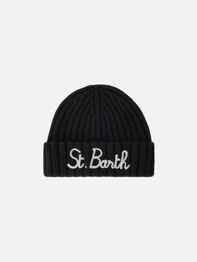Schwarze Wengen-Beanie mit Logostickerei 
