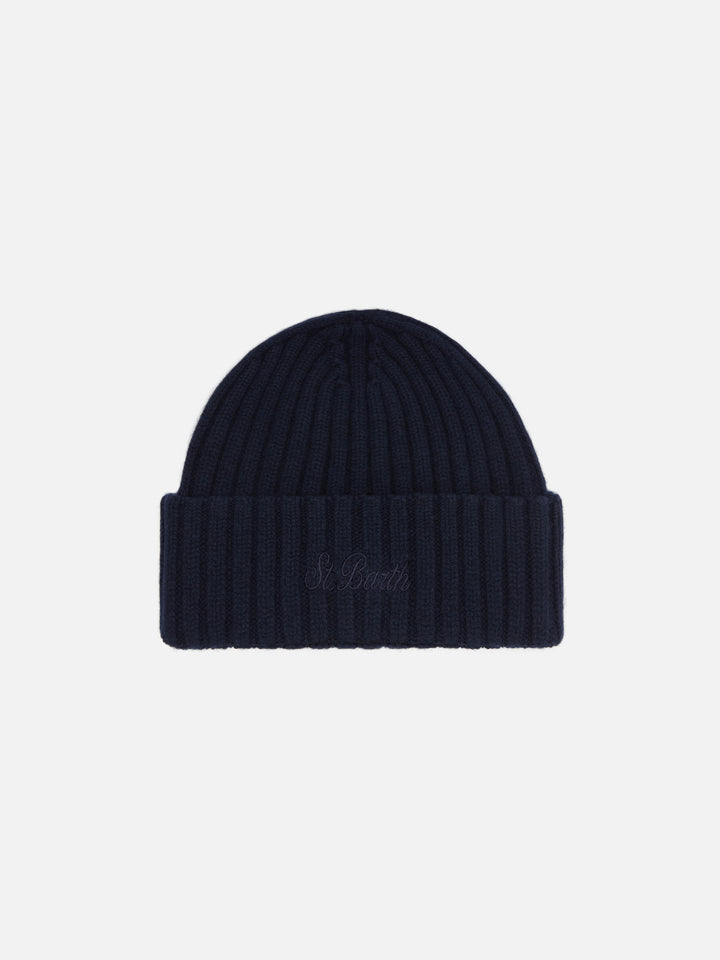 Wengen-Mütze in Marineblau mit St.-Barth-Stickerei am Umschlag