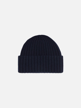 Wengen-Mütze in Marineblau mit St.-Barth-Stickerei am Umschlag