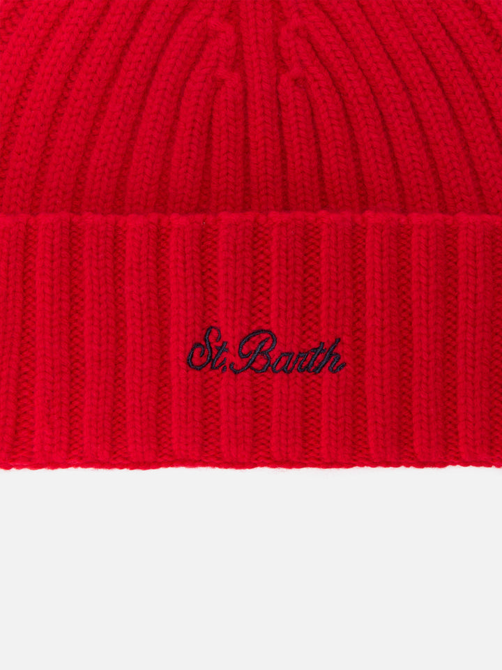 Berretto Wengen in lana rosso con ricamo St. Barth sul risvolto