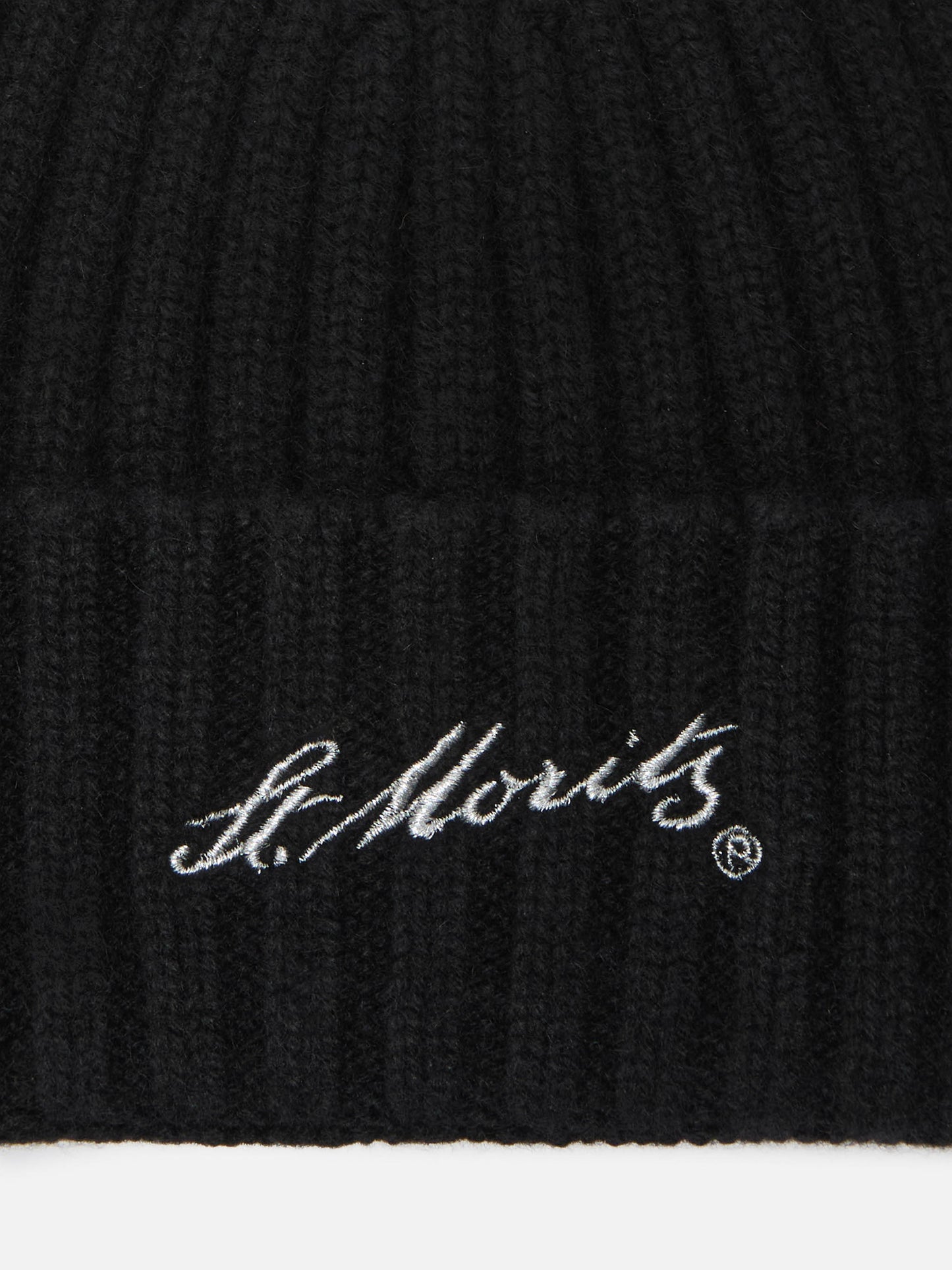 Wengen beanie in black cashmere with St. Moritz embroidery