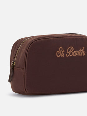 Braunes gewachstes Westwood Beauty-Case mit Logostickerei 