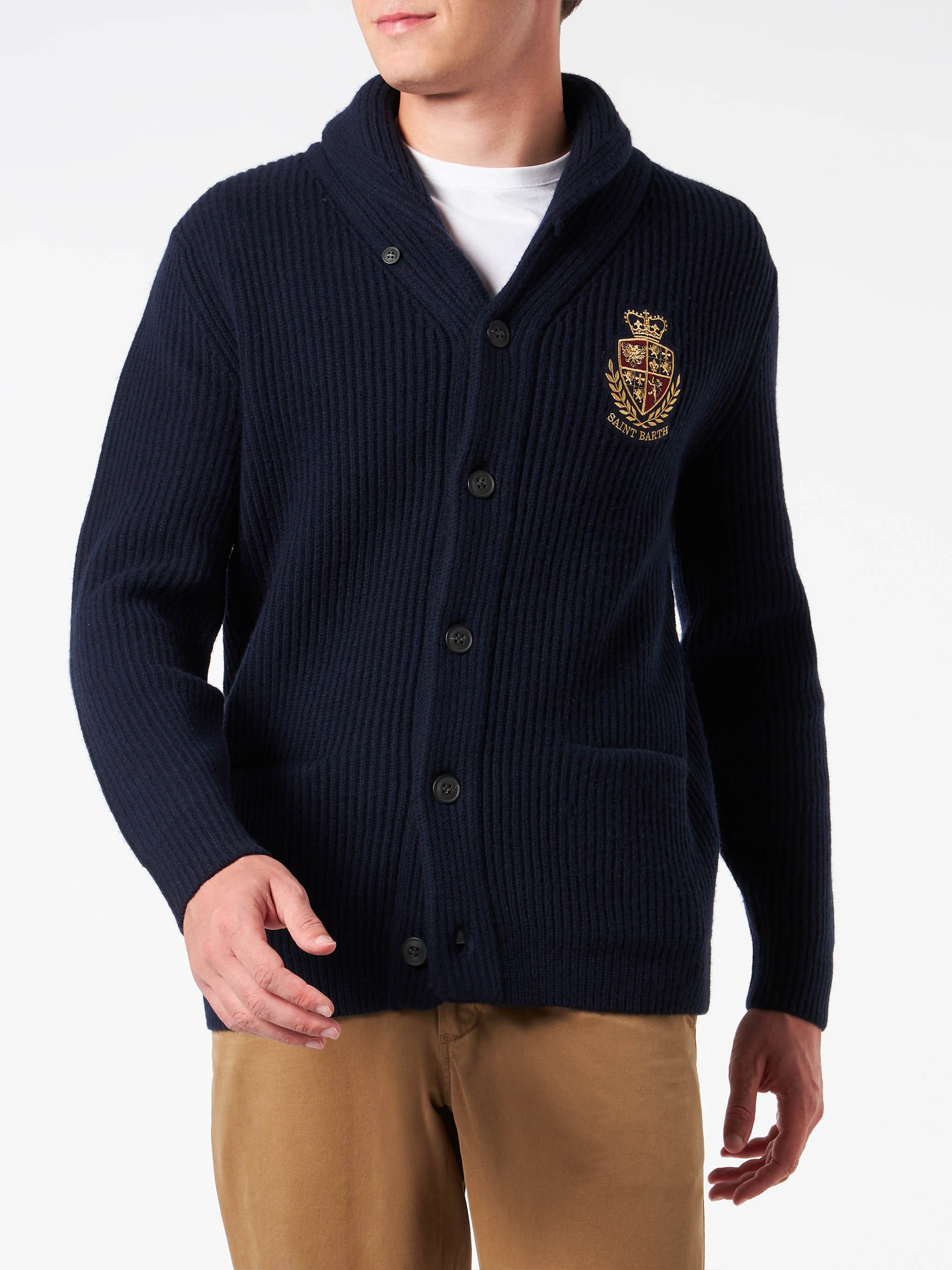Cardigan da uomo blu a coste con collo sciallato, tasche e toppa S