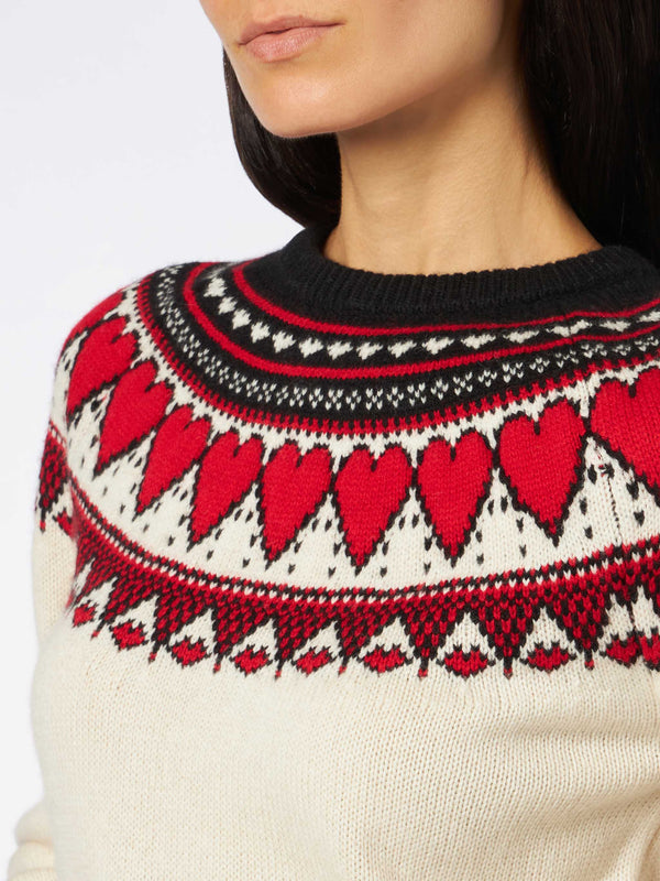 Woman crewneck white sweater with fair isle heart print