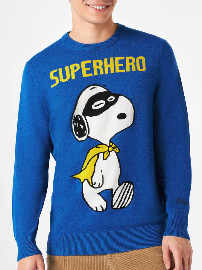 Mc2 Saint Barth Maglia da uomo blu stampa Snoopy Superhero | SNOOPY - EDIZIONE SPECIALE PEANUTS™