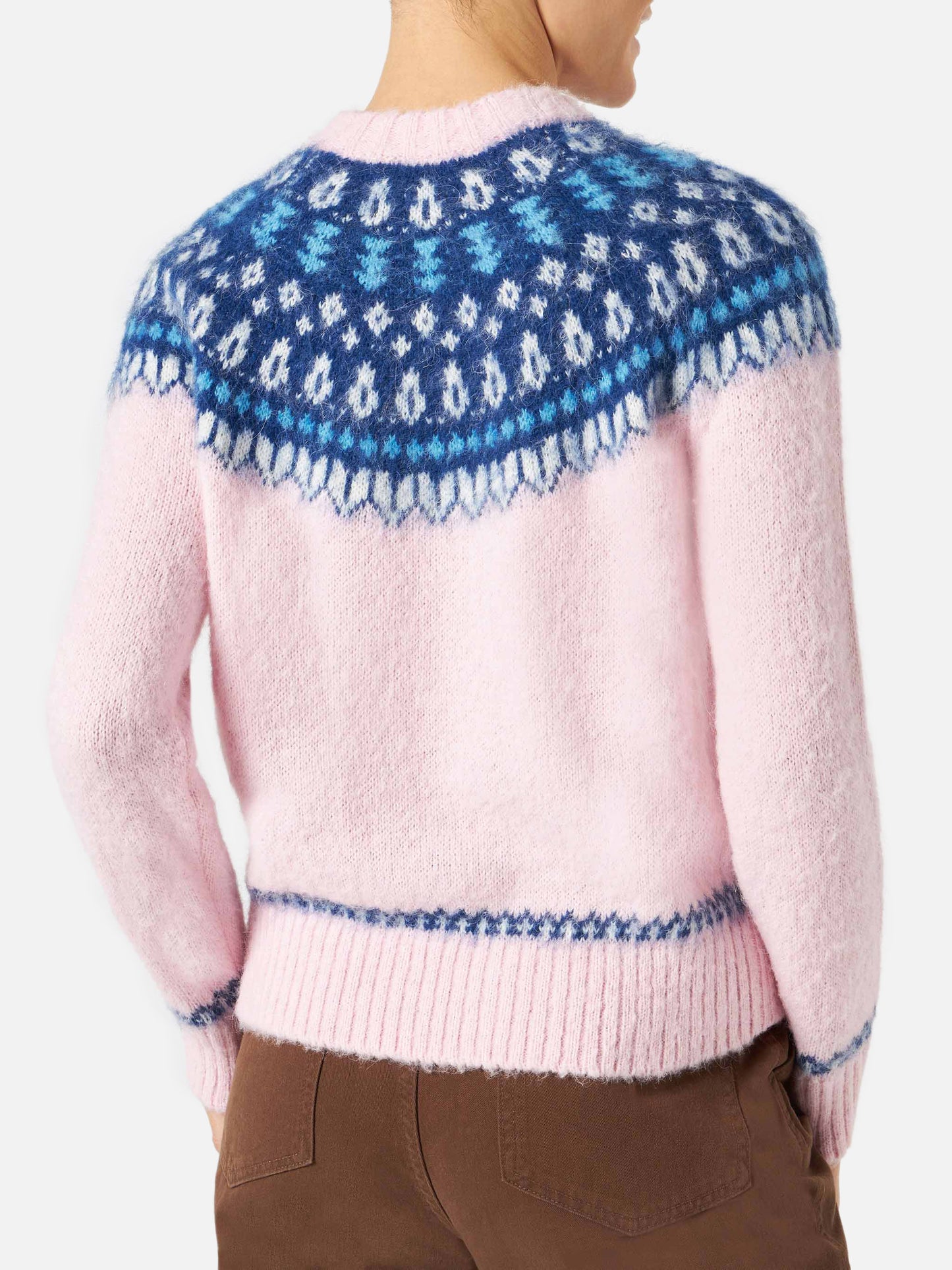 Woman pink crewneck nordic jacquard sweater