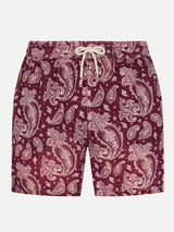 Herren-Badeshorts aus leichtem Stoff mit burgunderrotem Paisley-Print