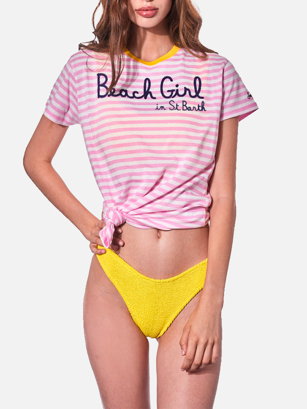 T-shirt a righe rosa con Beach Girl ricamata